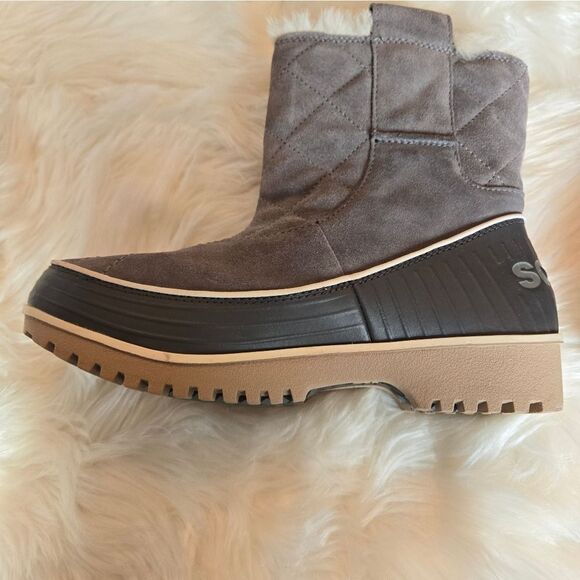 Sorel women's 7.5 winter boots - Picture 7 of 9